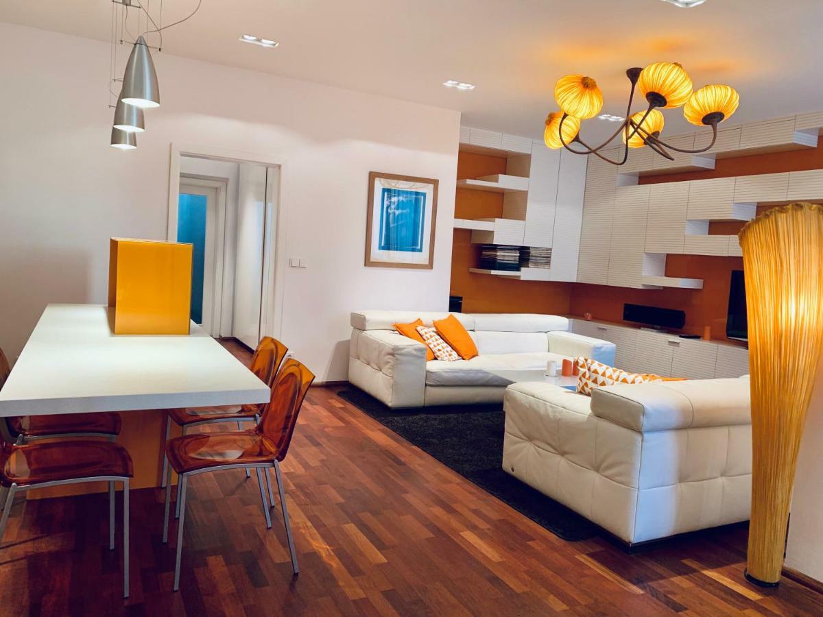 Luxury Apartment In The Center Of ปราก ภายนอก รูปภาพ