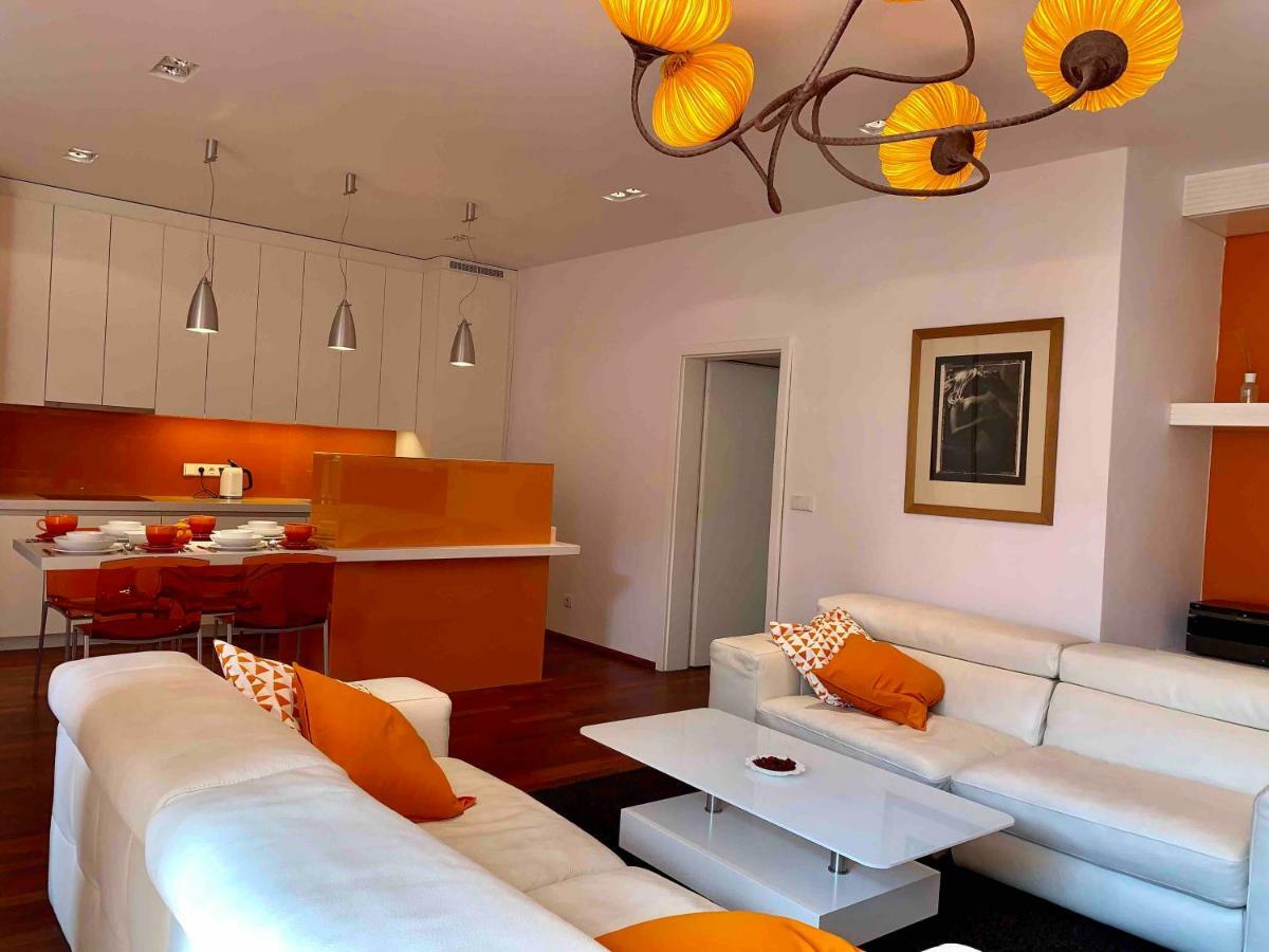 Luxury Apartment In The Center Of ปราก ภายนอก รูปภาพ